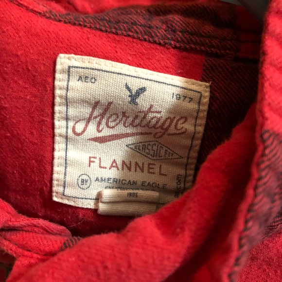 American Eagle Red and black plaid flannel - Picture 3 of 3